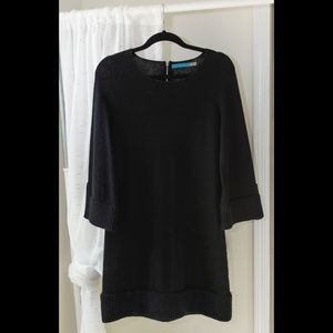 👸🏻Alice + Olivia, bell sleeve, sweater dress!